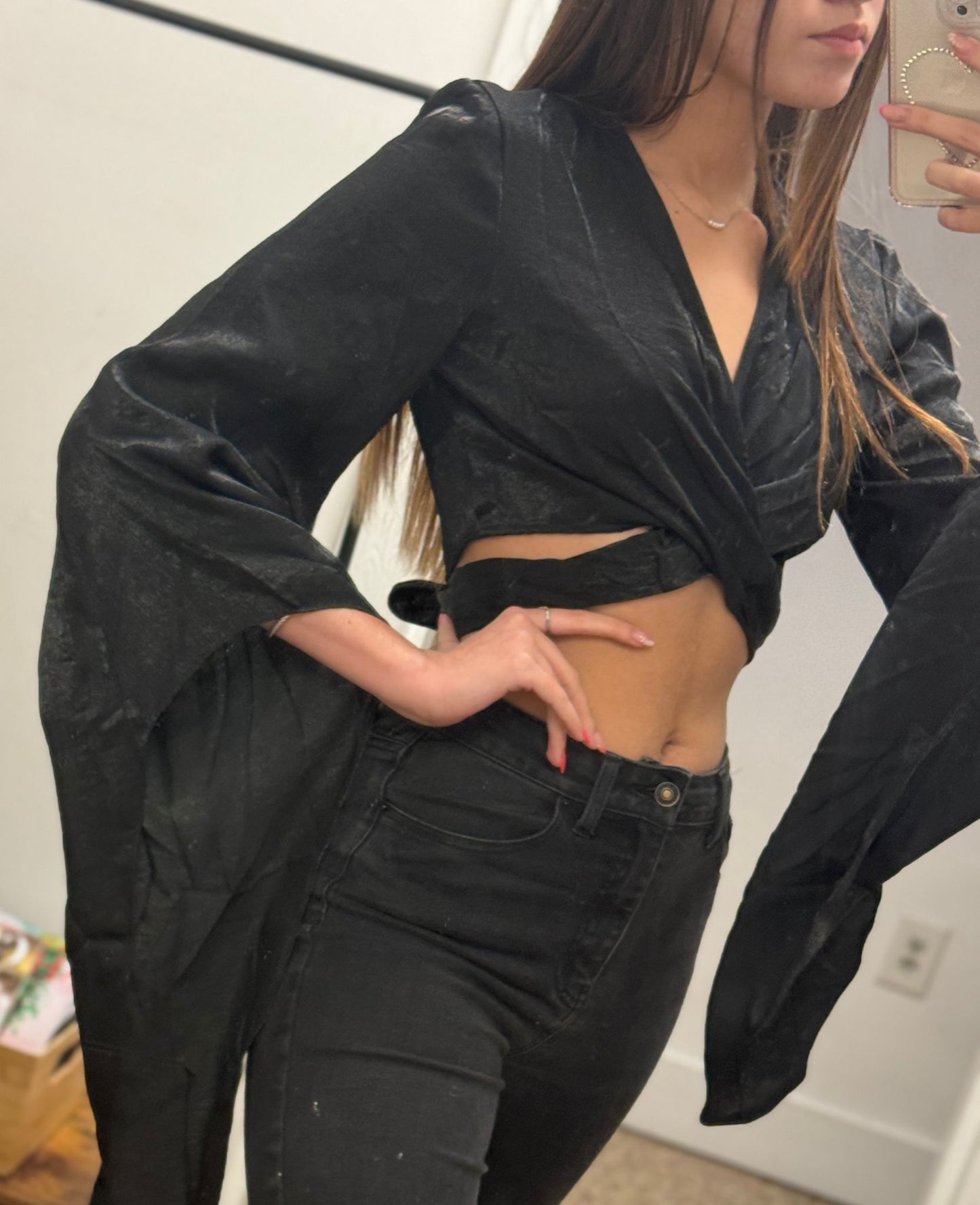 Lez a Lez cropped